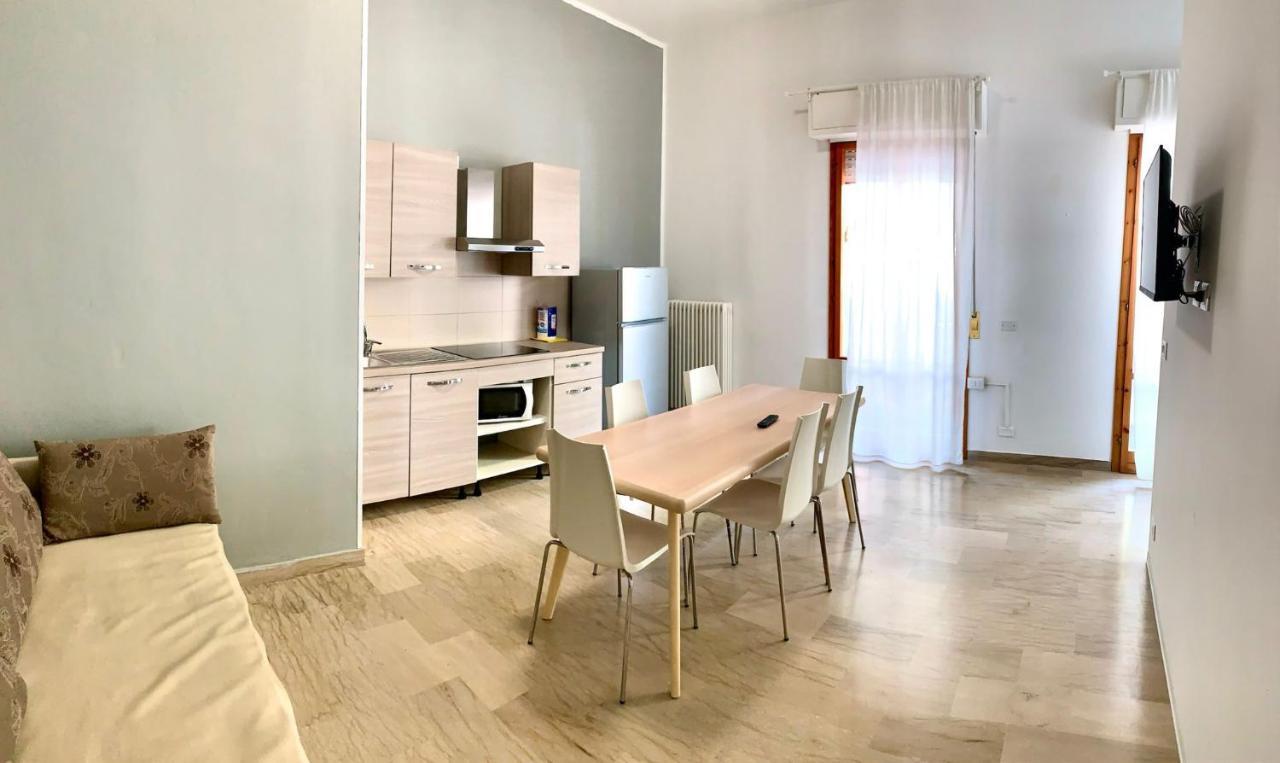 Battigia - Appartamenti Vacanze Rimini Esterno foto